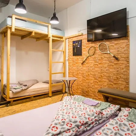 Hostel Npoznam