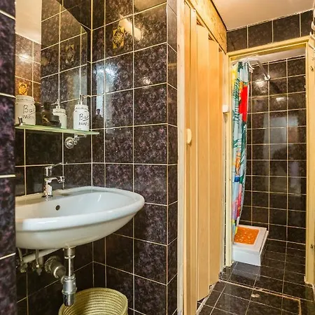 Hostel Npoznam