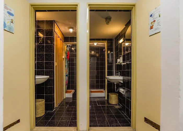 אכסניה Npoznam