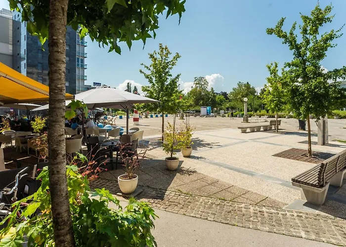 Npoznam אכסניה